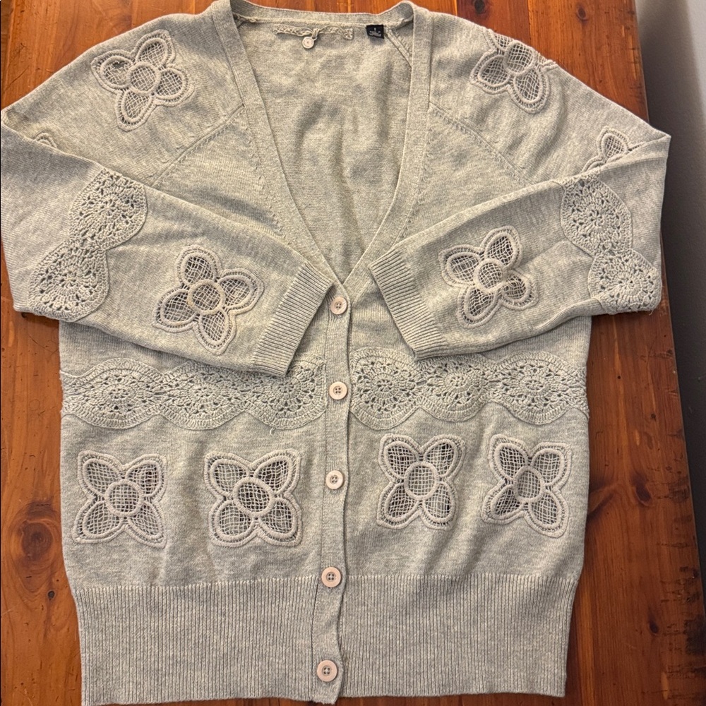 Anthropologie Knitted & Knotted Hibai Cardigan S crochet embroidered knit gray